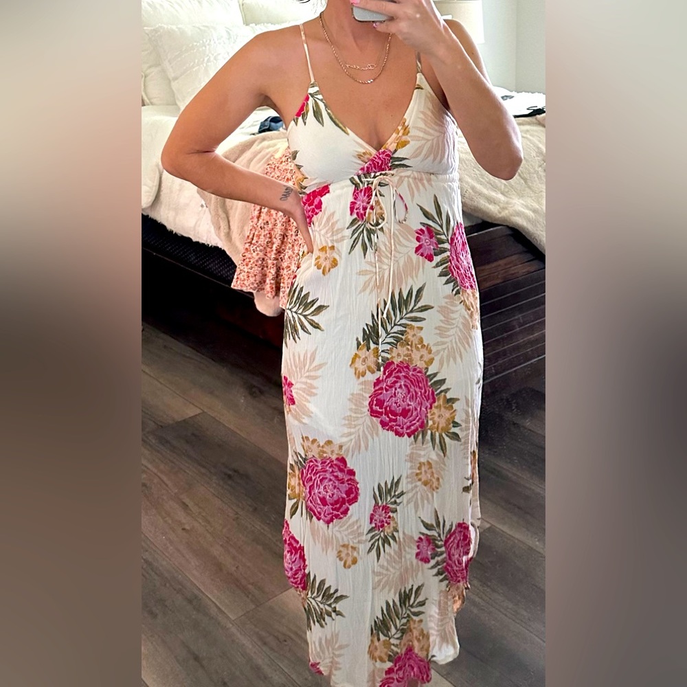 Billabong Maxi Dress. Size XS.